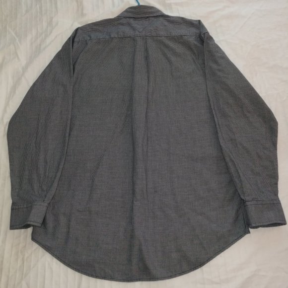 Tommy Hilfiger Men's Dress Shirt - Picture 4 of 4